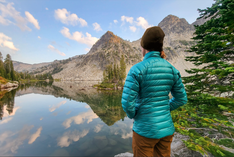 Puffer jackets for hiking