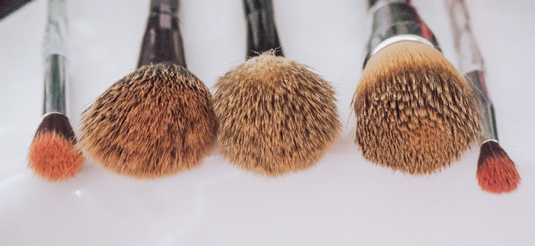 Makeup Brushes Clumping