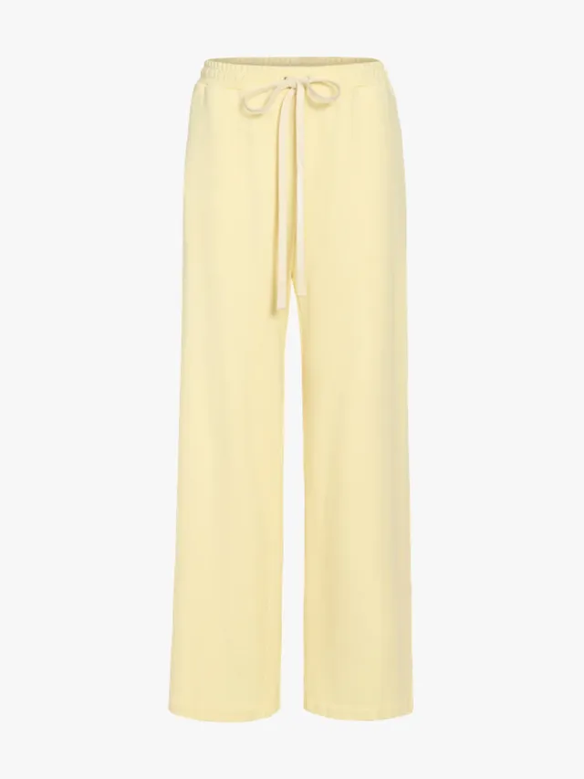 Athleisure Travel Pants for Womens in Summer 2026
